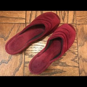 Slippers-Plush Purple